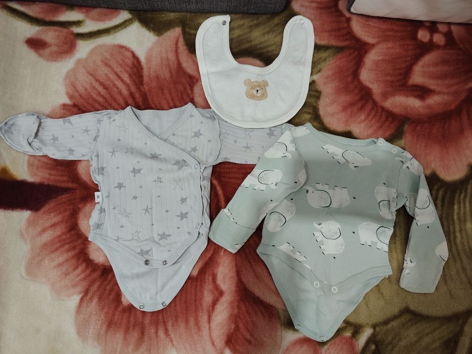 Продам детские вещи