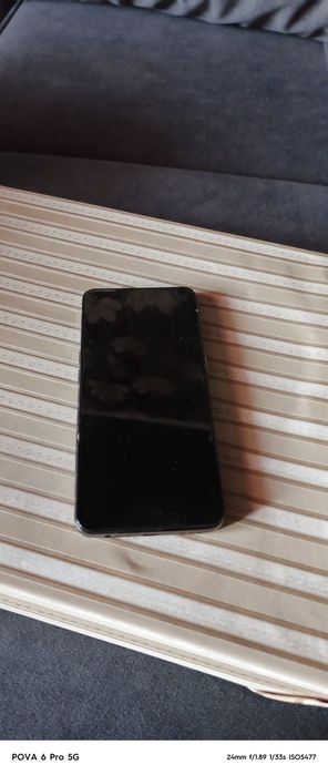 Продам телефон realme