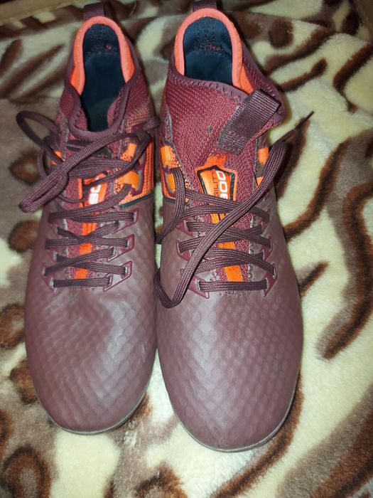 Ghete fotbal purtați de 2 ori