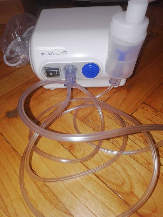 Инхалатор Омрон.
