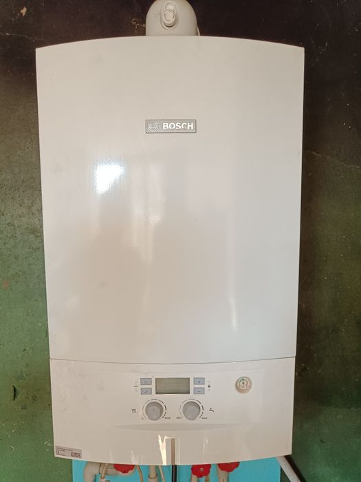 Газов котел BOSCH