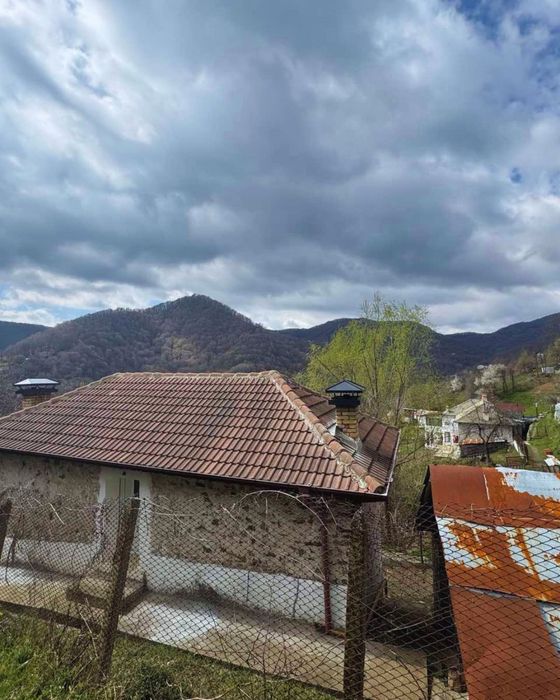 Къща в село Аламовци, Златоград