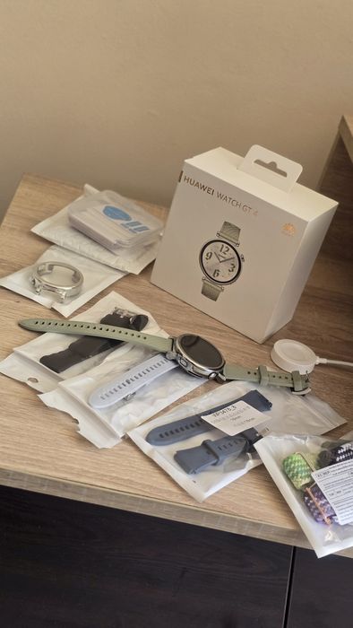 Смарт часовник Huawei watch GT 4