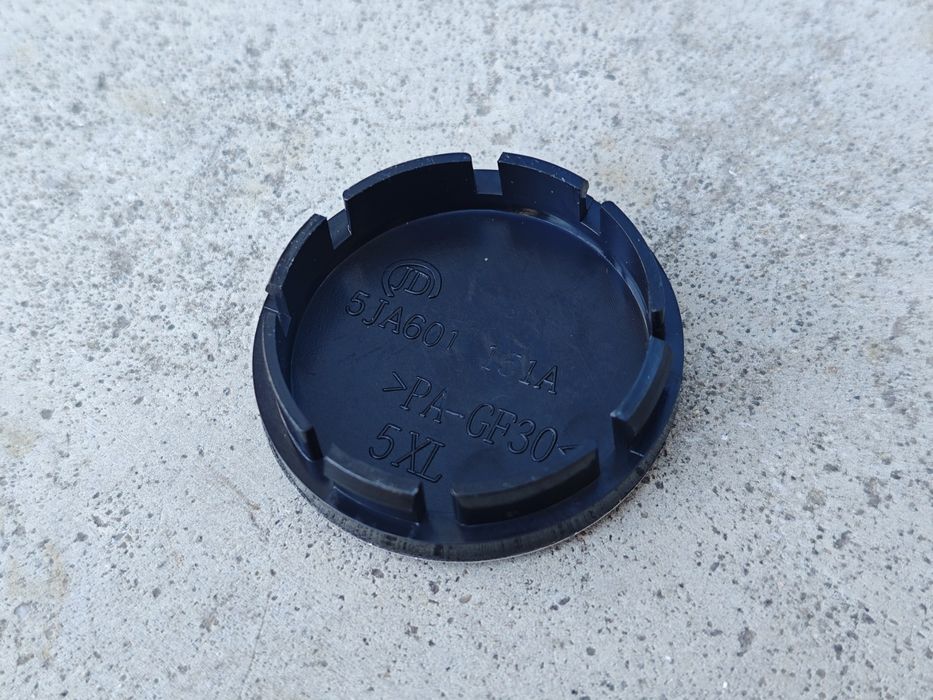 Капачки за тойота с размера 52мм на 56мм за много модели.