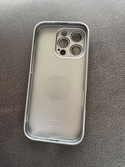 Матов стъклен кейс за 16pro