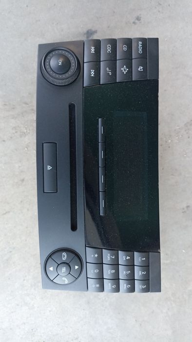 Оригинално радио за Мерцедес w211