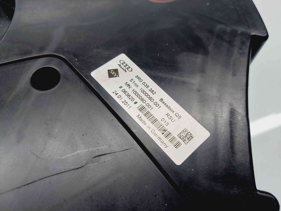 Subwoofer Audi Q5 (8RB) [Fabr 2008-2016] S-line 8R0035382