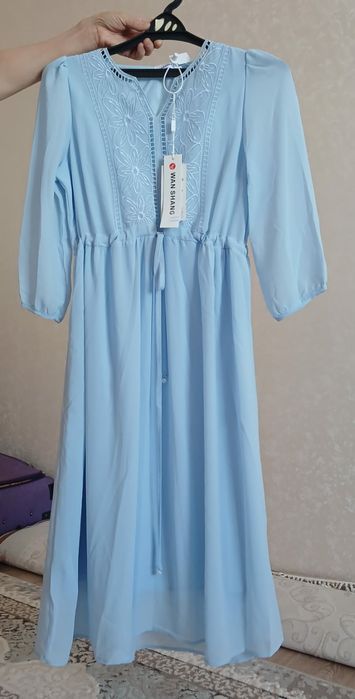 Платье продаётся