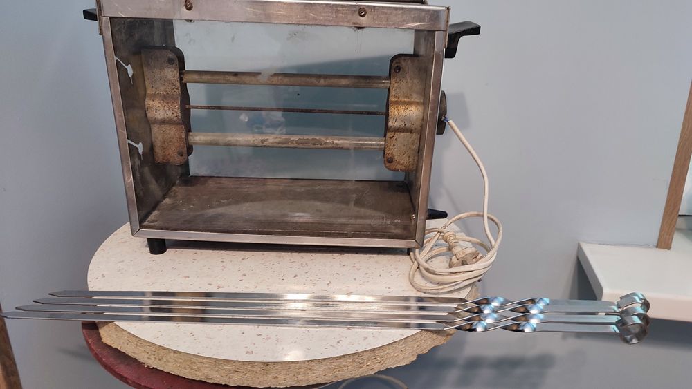 Новая Союзная заводская электрошашлычница.