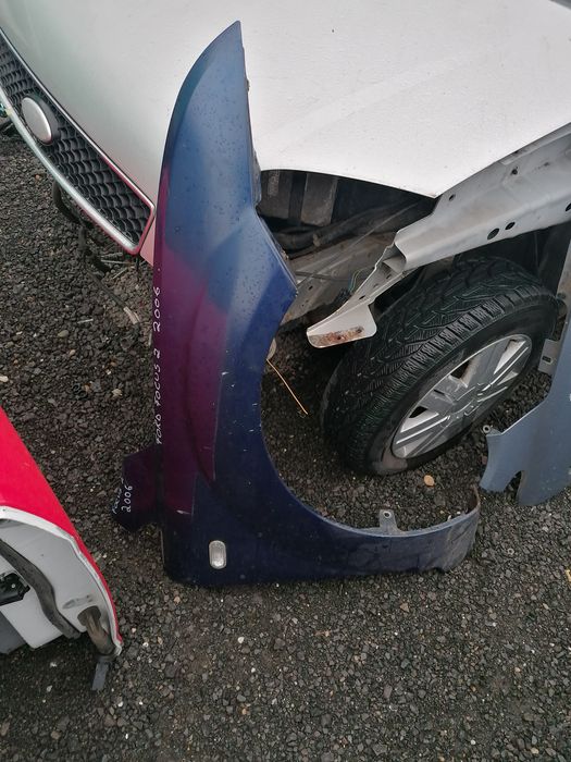 Bara fata capota aripa trager usa far bara spate stop Ford Focus