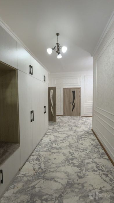 Arenda uchastka Bektemir prakratura yonida 6 xona