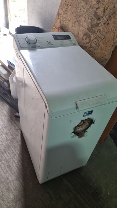 Продам машинку .