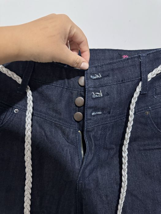 Джинсовые шорты