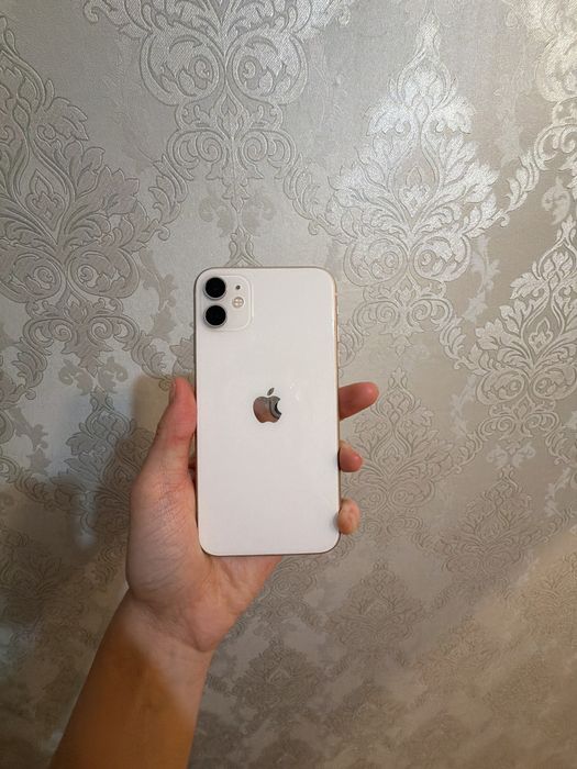 Продаю Айфон 11 с документом