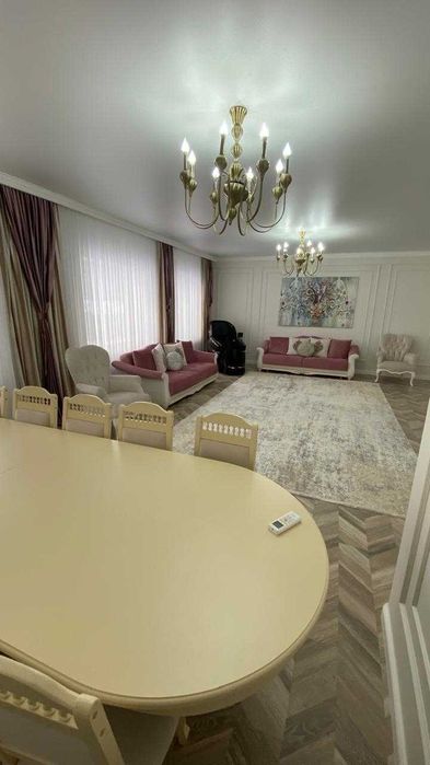 дом в жилом комплексе, видали?