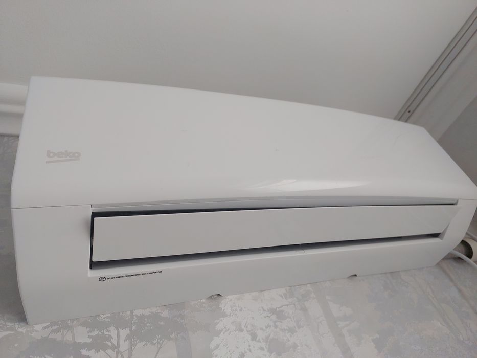 Кондиционер почти новый