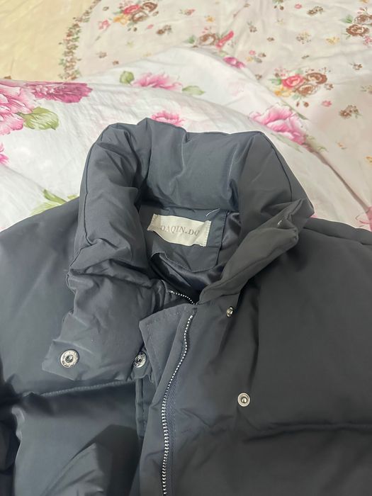 Куртка новая продам