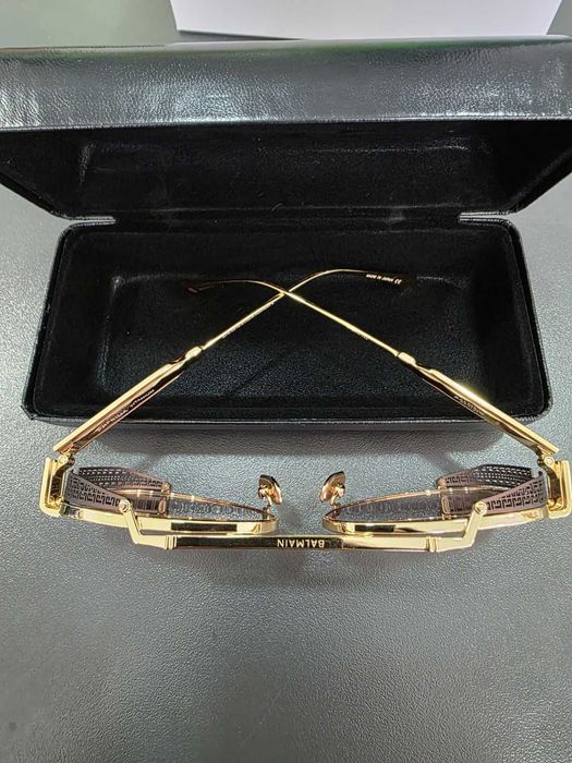 Чисто нови слънчеви очила Balmain Titan