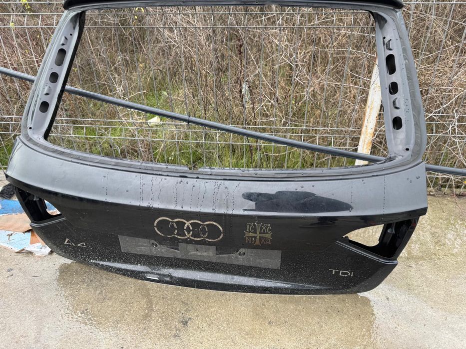 Haion / portbagaj Audi A4 B8 Negru 2008/2009/2010/2011/2012/2013