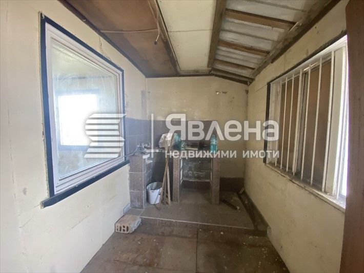 Продава се Къща в Варна, м-т Зеленика - 520 кв.м за 133 €/кв.м - Снимка #4