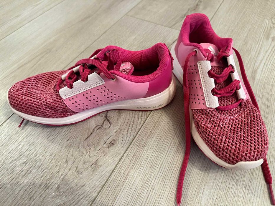 Pantofi sport Adidas Madoru 2 marime 36 2/3 roz