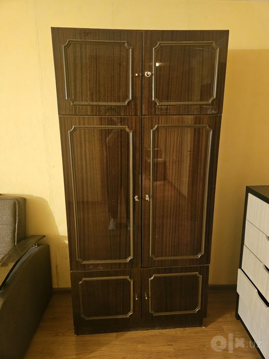 Шкаф полированный