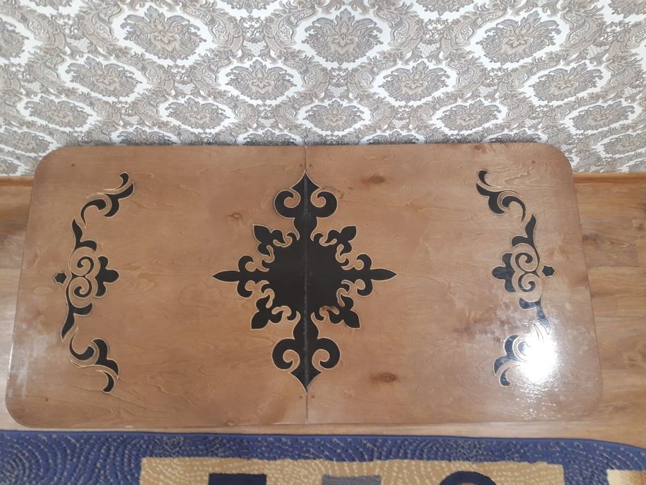 Продам казахские столы