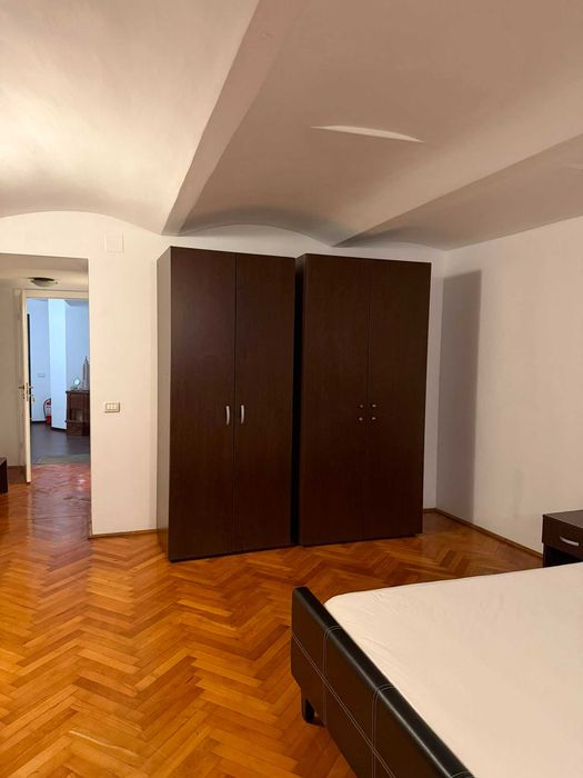 Inchiriez apartament cu utilitati incluse in pret,  studio, in centrul Brasovului, George Baritiu 18, minim 6 luni