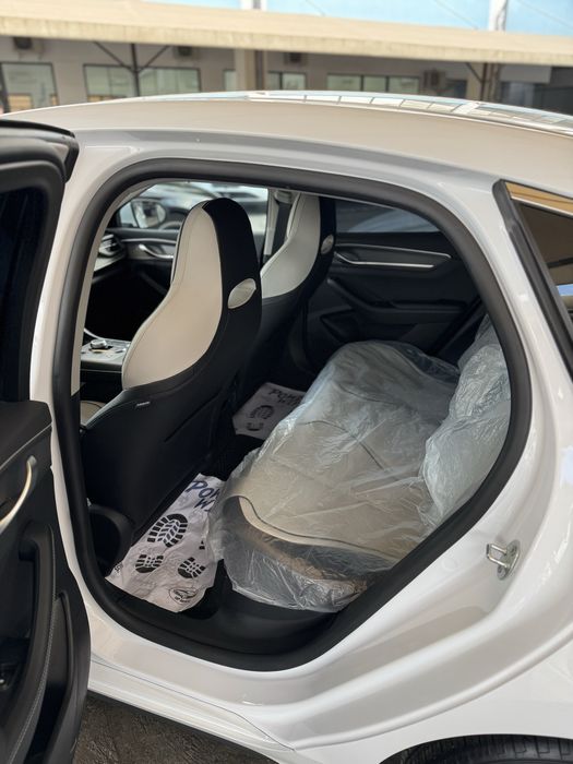 Byd chazor hybrid 2025