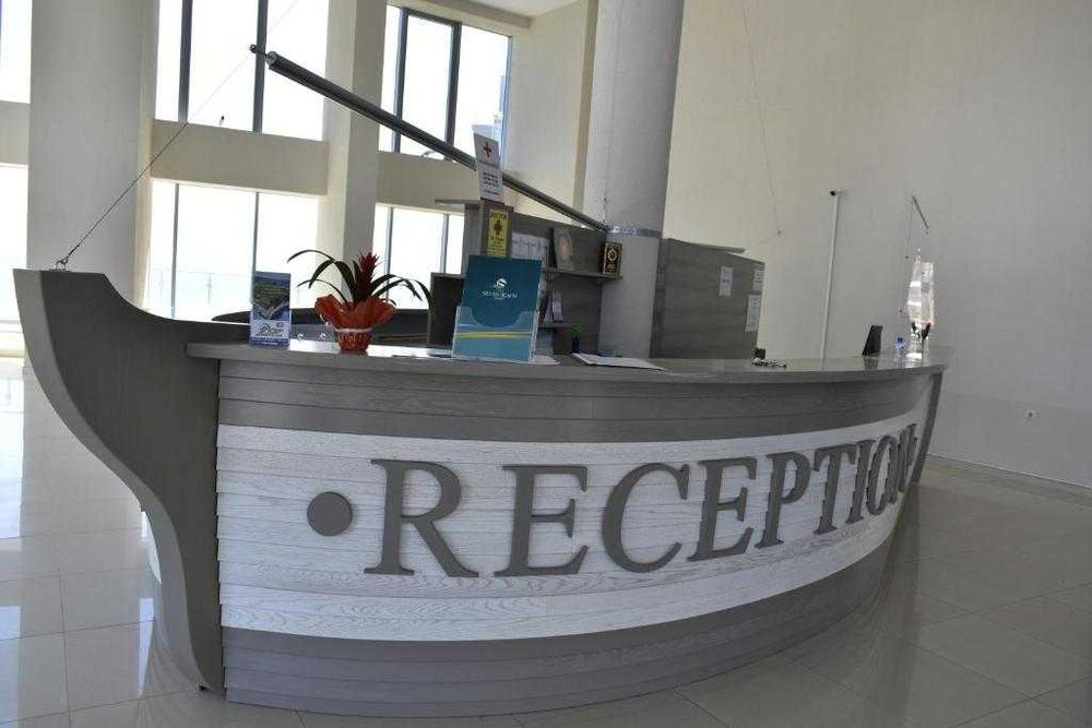 Двустаен апартамент в к-с Silver Beach-град Бяла! Първа линия море!