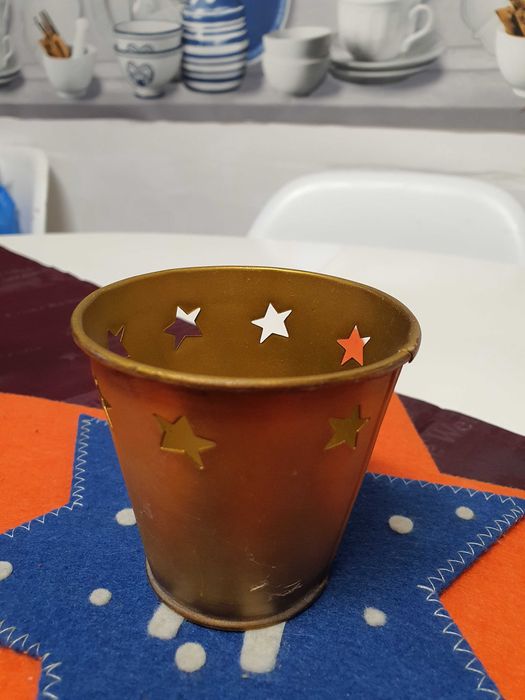 Mini ghivece aurii de Craciun