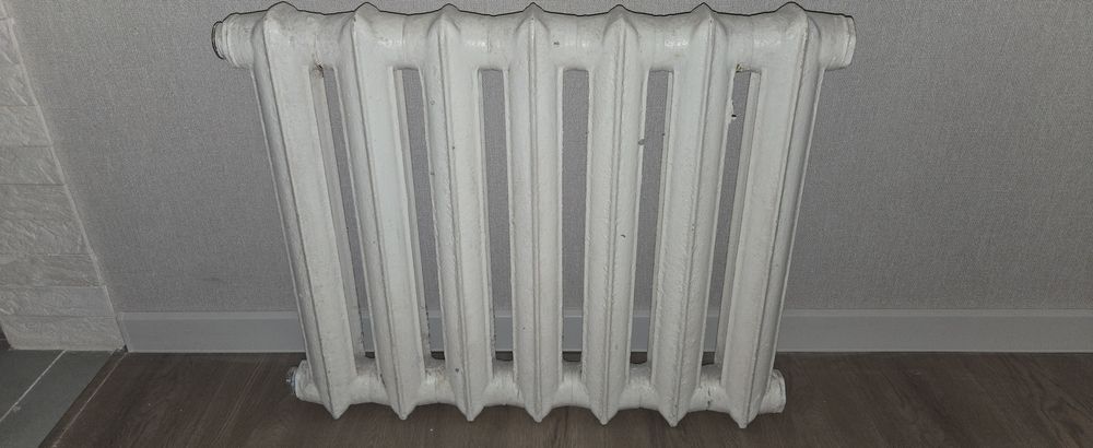 Батарея радиатор чугуный