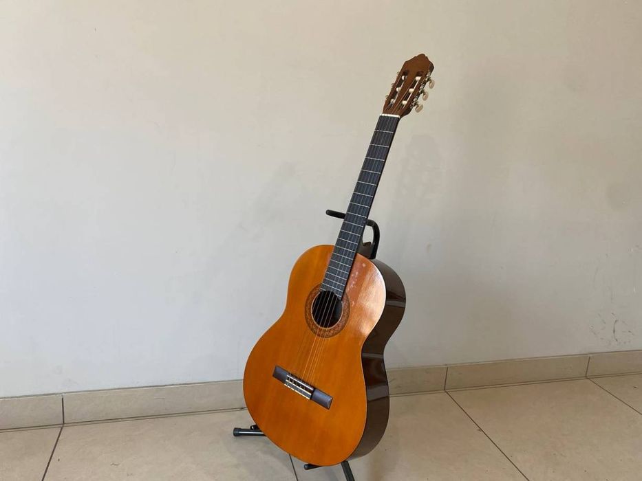 Гитара сатылады срочно ватсап