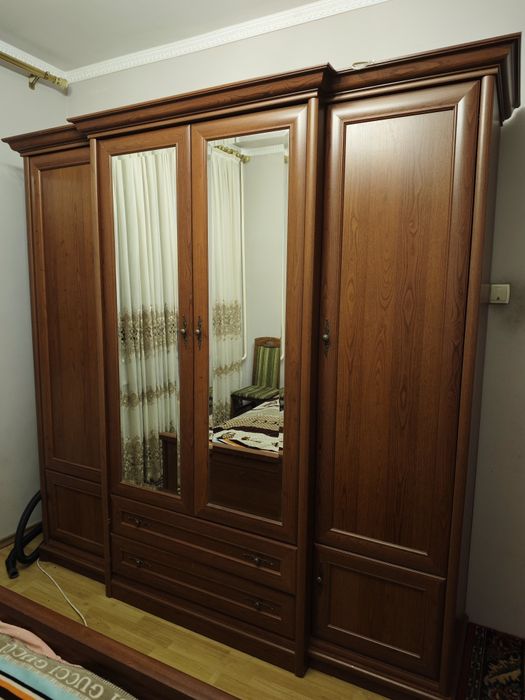 Спальный гарнитур