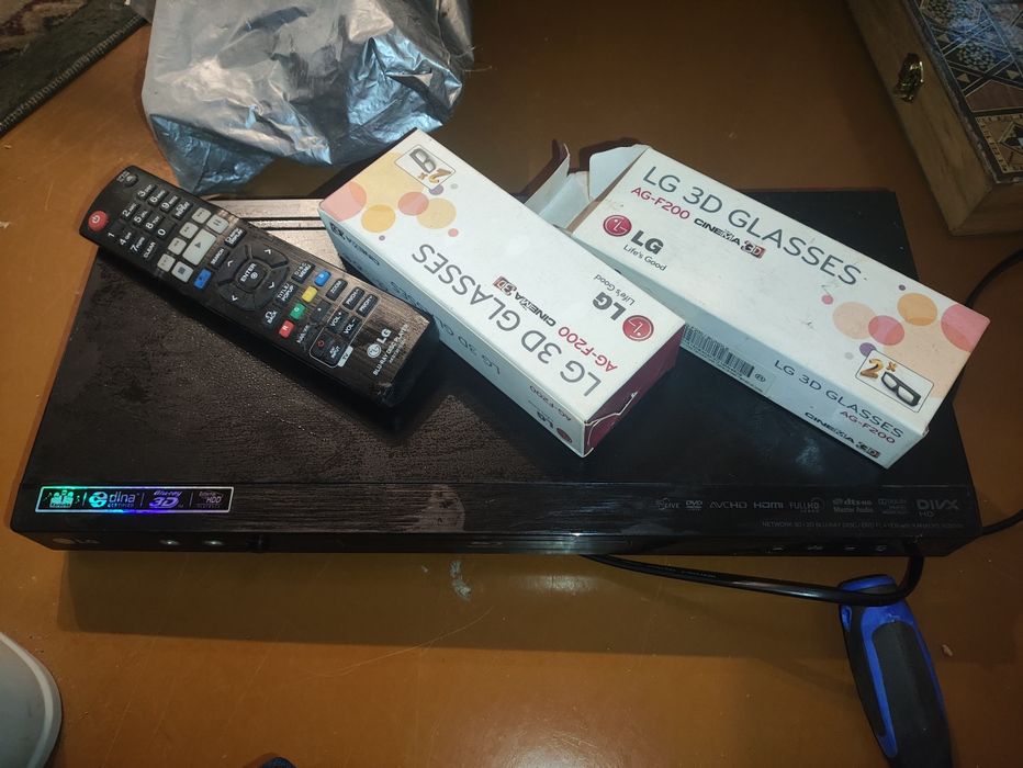 DVD проигрыватель с 3д очками blu rey