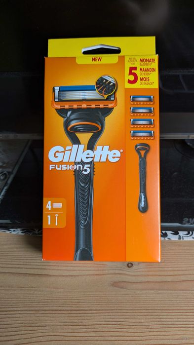 Gillette Fusion 5  Gillette Power и Gillett Mach 3 Система (10€)