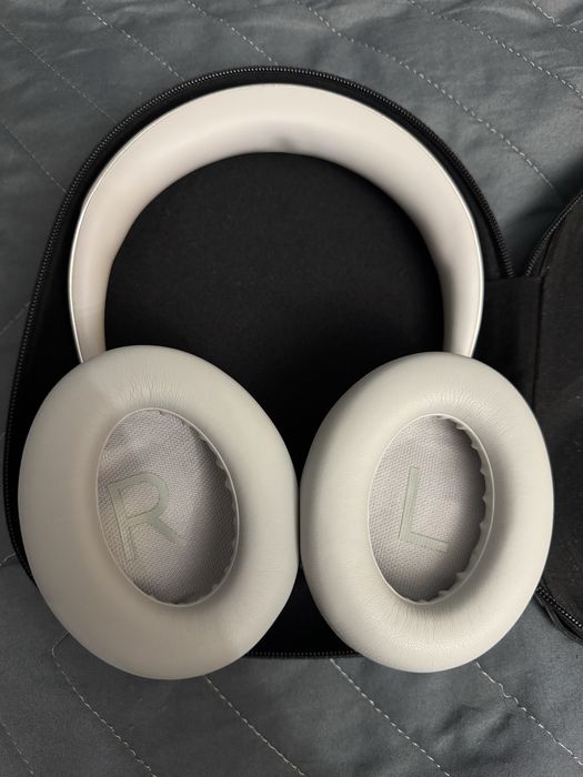 Наушники Bose 700
