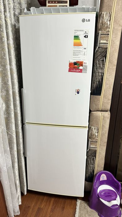 Холодильник LG двухкамерный б/у