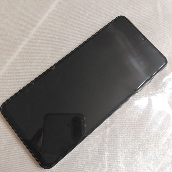 Продаётся телефон samsung a06
