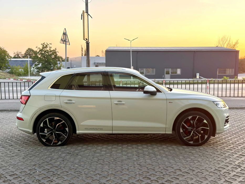 AUDI Q5 S Line 3.0TDI 50TDI На Части