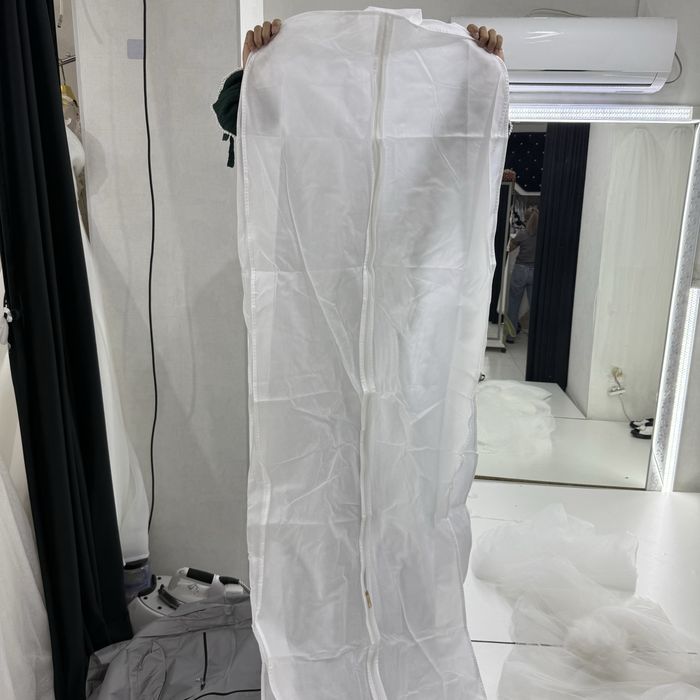 Чехол для свадебных платьев