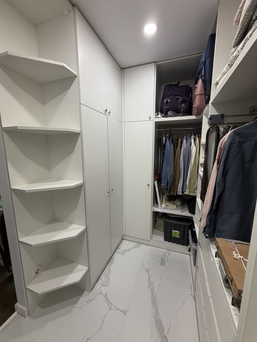 Продава се Тристаен апартамент в Велико Търново, Централна гара - 124 кв.м за 1847 €/кв.м - Снимка #3