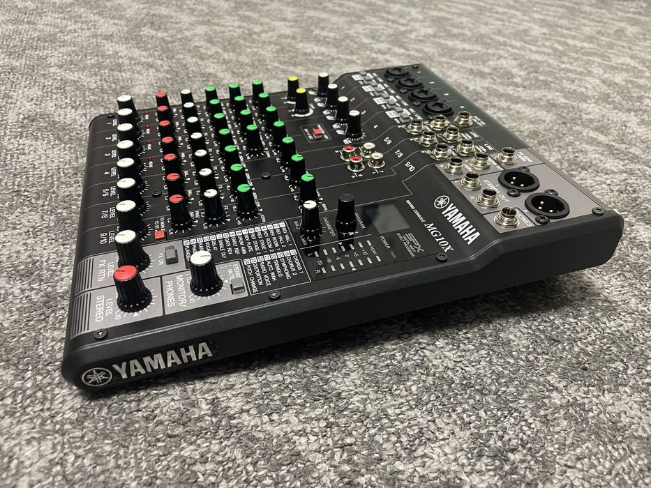 Yamaha MG10X – Mixer audio profesional cu efecte SPX