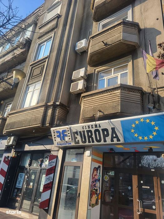 Vand Mansarda Cinefilului