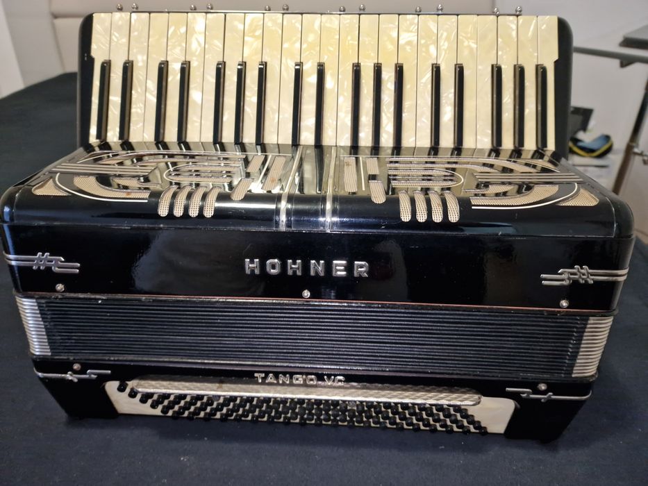 HOHNER Tango  120 basi