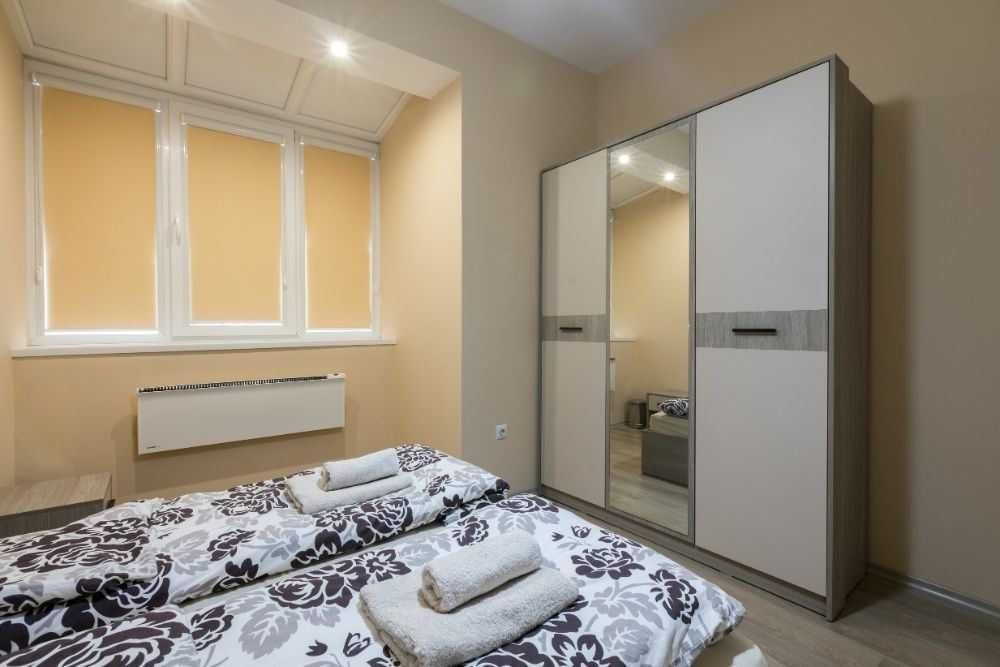 Дава се под наем Тристаен апартамент в София, Център - 98 кв.м за 688.5 € - Снимка #8