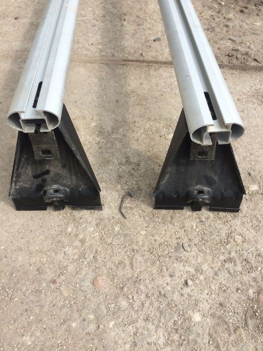 Продавам 2 комплекта напречни рейки/греди за опел