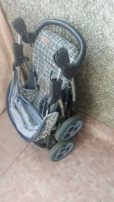 Коляска детская прогулочная