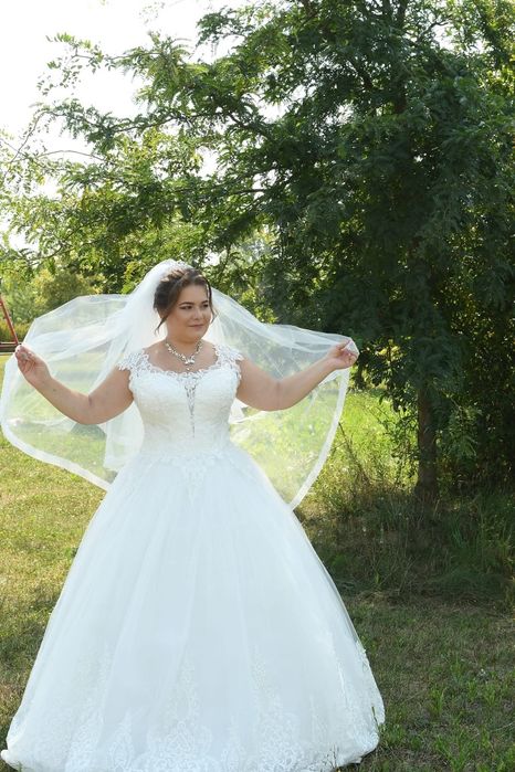 Vând rochie de mireasa