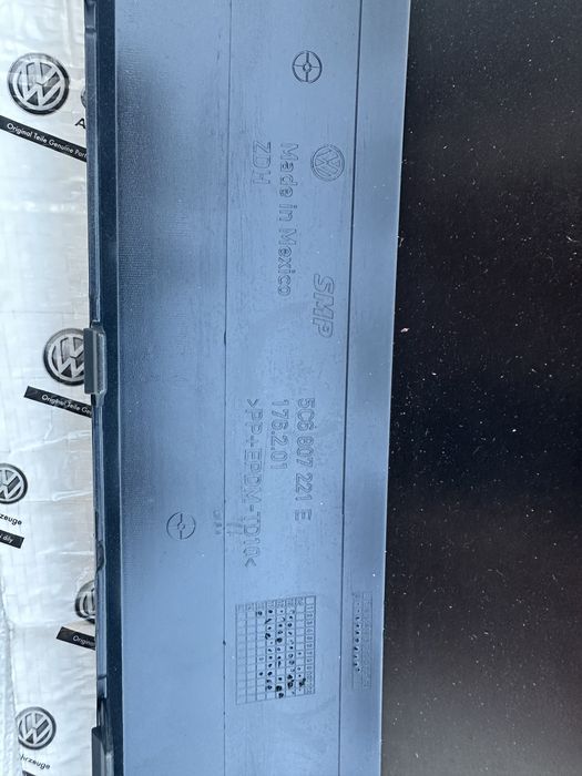 Bară față vw jetta gli.cod:5c6807221.e.